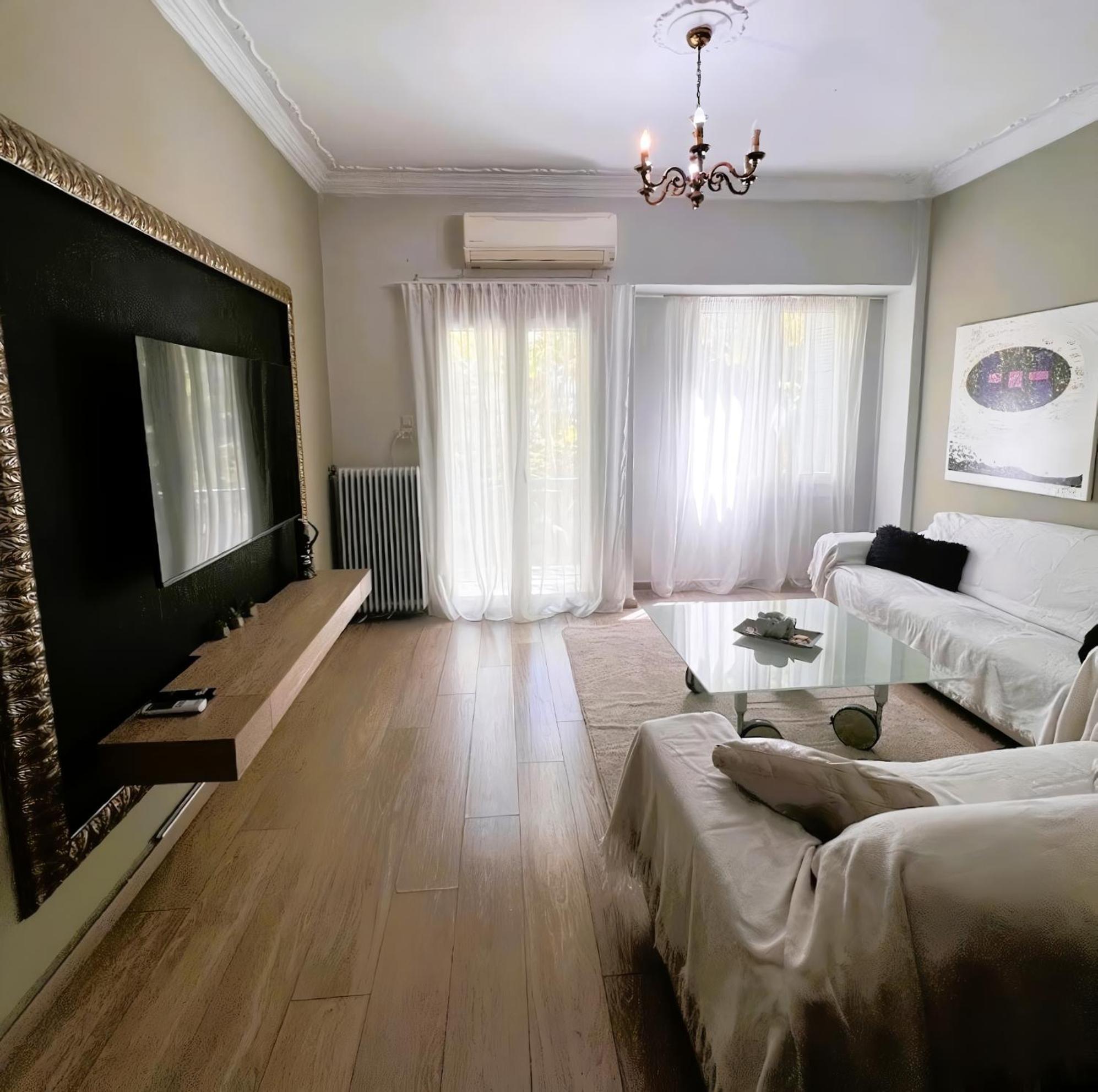 2 Bedrooms Center Apart Patras Bagian luar foto